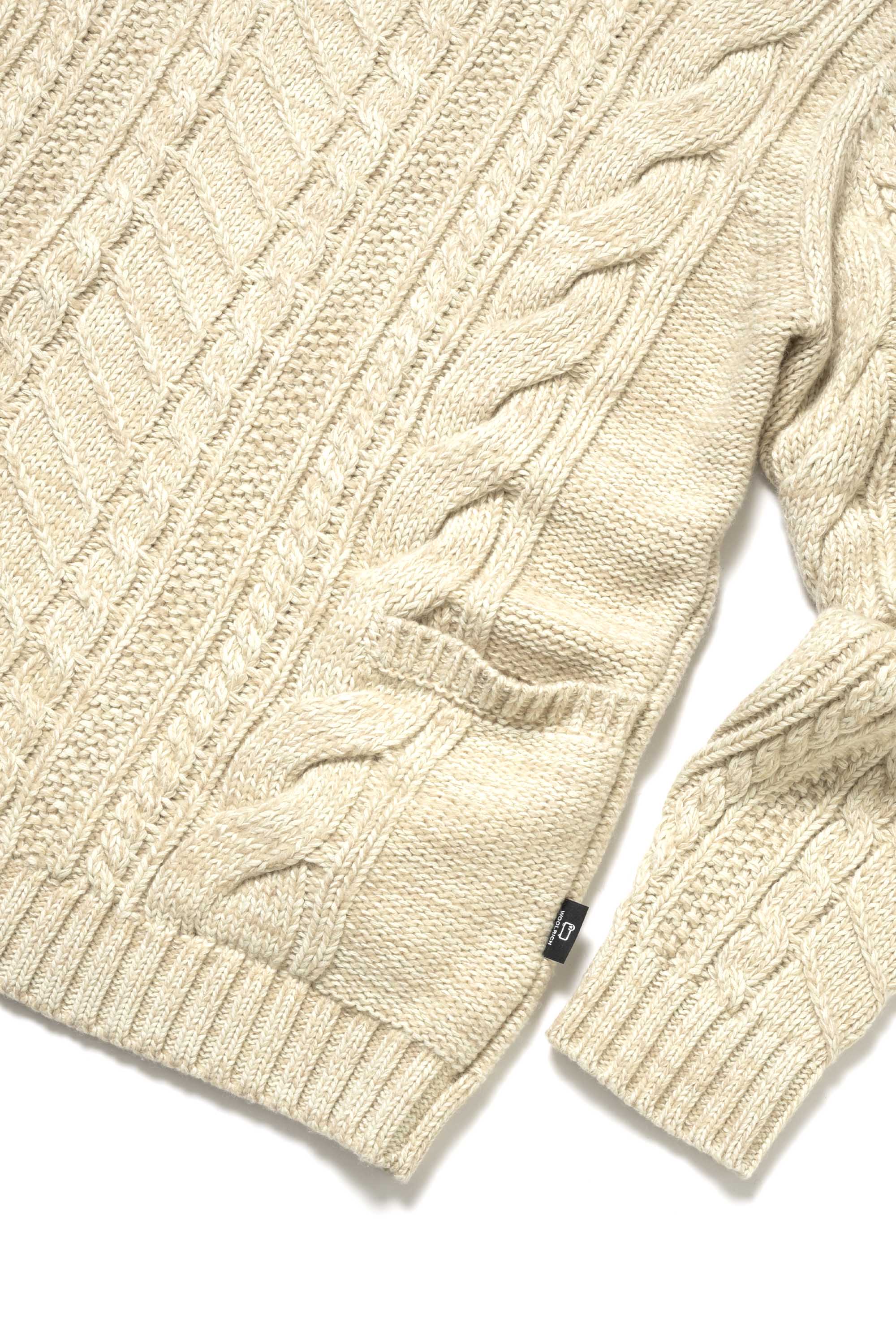 LAMB  WOOL CABLE SWEATER